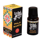 Scatola e boccetta olio essenziale sy sfondo bianco, colori giallo con disegni peruviani tendenti al rosso, arancione. facciata su sfondo nero con scritta bianca tribal soul e in giallo scritta palo santo.